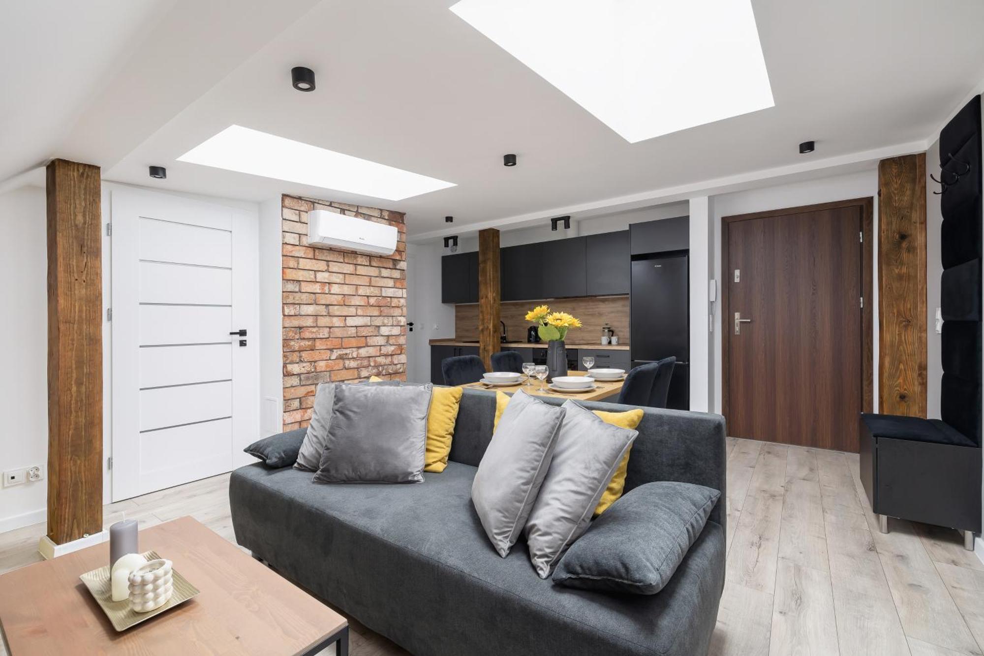 Cosy Apartments Kosciuszki Near The Main Train Station By Noclegi Renters Катовице Экстерьер фото