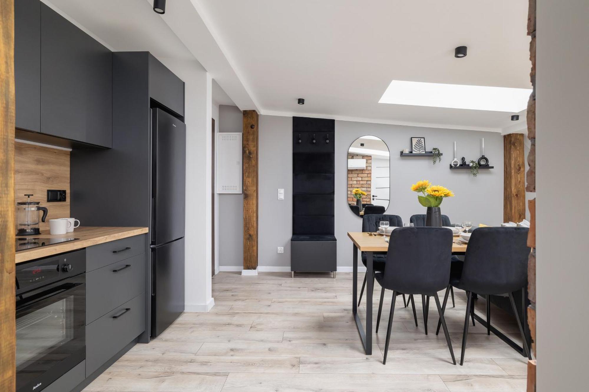Cosy Apartments Kosciuszki Near The Main Train Station By Noclegi Renters Катовице Экстерьер фото